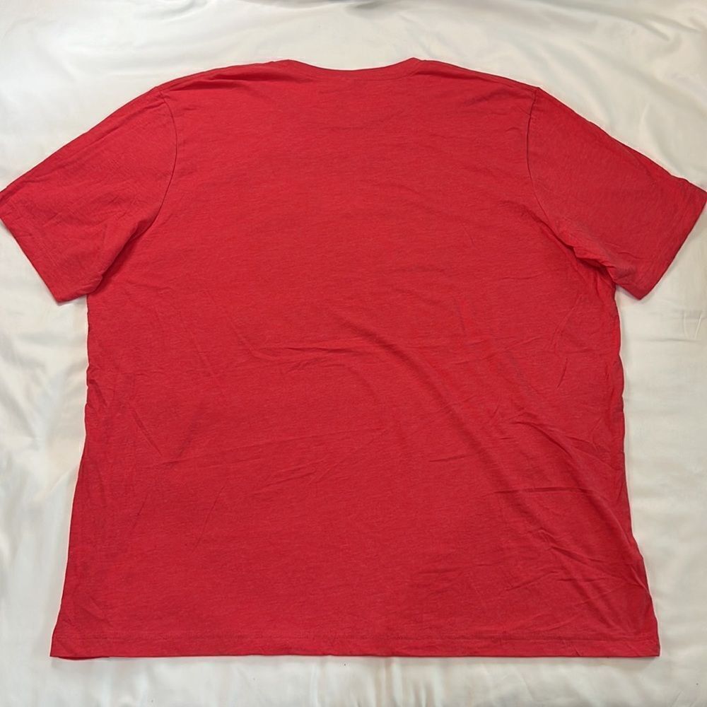 Photography is my Therapy Unisex Red Short Sleeve Graphic Tee Size 3XL - Picture 3 of 3